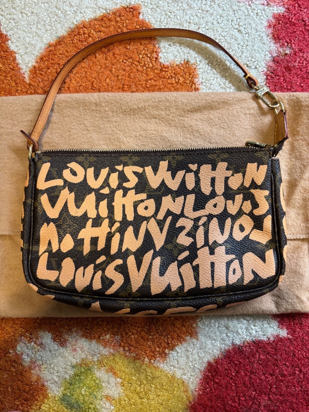 Louis Vuitton Graffiti Pochette